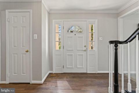 701 Ridge Dr, Mclean, VA 22101 photo 3