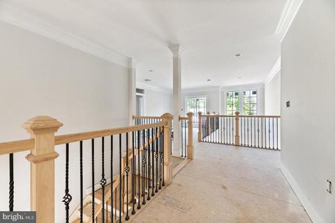 6927 Girard St, Mclean, VA 22101 photo 16