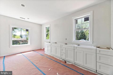 6927 Girard St, Mclean, VA 22101 photo 14