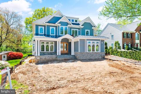6927 Girard St, Mclean, VA 22101 photo 2