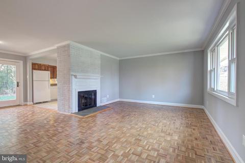 7618 Boulder St, Springfield, VA 22151 photo 2