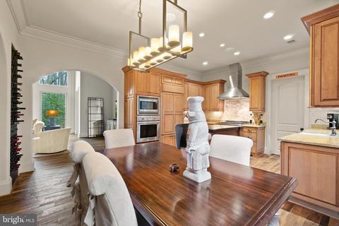 817 Mackall, Mclean, VA 22101 photo 17