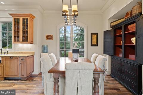 817 Mackall, Mclean, VA 22101 photo 16