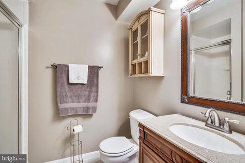 8000 Readington Ct, Springfield, VA 22152 photo 38