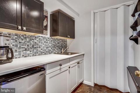 8000 Readington Ct, Springfield, VA 22152 photo 37