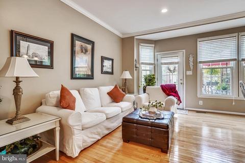 8000 Readington Ct, Springfield, VA 22152 photo 15