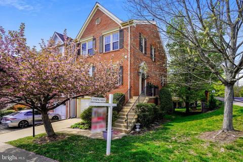 8000 Readington Ct, Springfield, VA 22152 photo 1