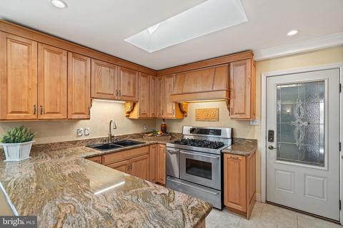 8017 Ellet Rd, Springfield, VA 22151 photo 11