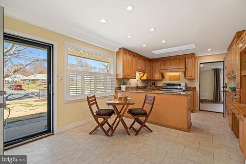 8017 Ellet Rd, Springfield, VA 22151 photo 6
