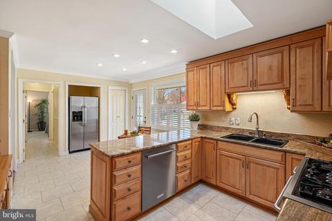 8017 Ellet Rd, Springfield, VA 22151 photo 13