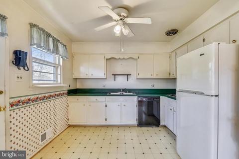 5202 Light St, Springfield, VA 22151 photo 7