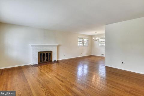 5202 Light St, Springfield, VA 22151 photo 2