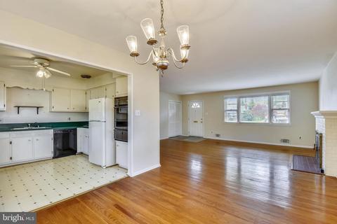 5202 Light St, Springfield, VA 22151 photo 6