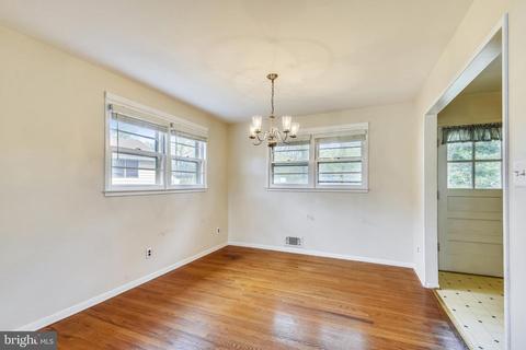 5202 Light St, Springfield, VA 22151 photo 5