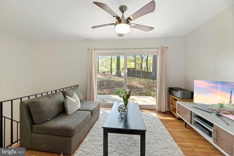 5228 Perth Ct, Springfield, VA 22151 photo 14