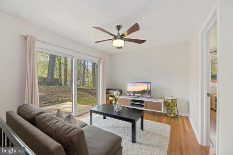 5228 Perth Ct, Springfield, VA 22151 photo 13