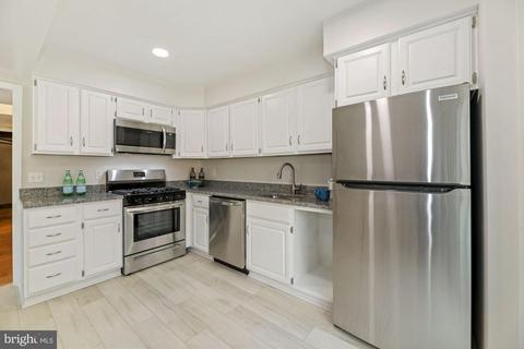 5228 Perth Ct, Springfield, VA 22151 photo 9