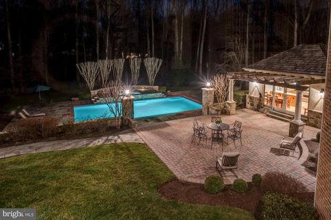 1176 Old Tolson Mill Rd, Mclean, VA 22102 photo 9