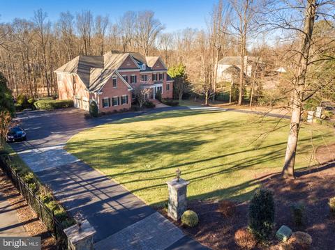 1176 Old Tolson Mill Rd, Mclean, VA 22102 photo 3