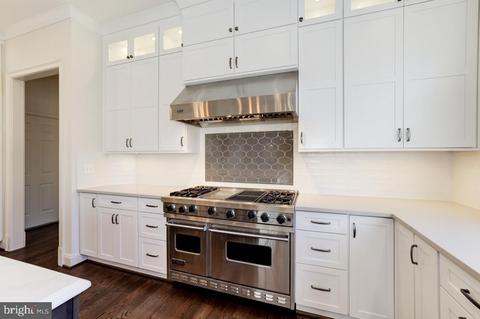 1176 Old Tolson Mill Rd, Mclean, VA 22102 photo 22