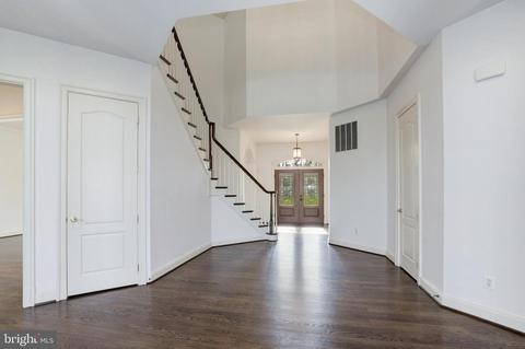 1176 Old Tolson Mill Rd, Mclean, VA 22102 photo 12