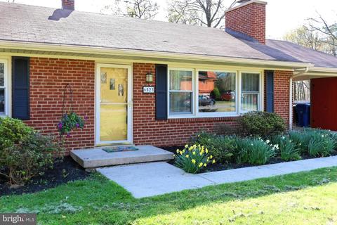 6523 Hackberry St, Springfield, VA 22150 photo 2