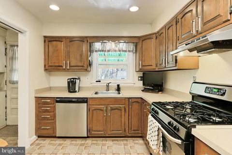 6523 Hackberry St, Springfield, VA 22150 photo 12