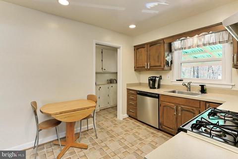 6523 Hackberry St, Springfield, VA 22150 photo 11