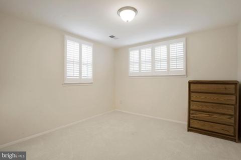 5307 Oldcastle Ln, Springfield, VA 22151 photo 17