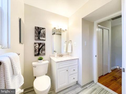 7415 Dunston St, Springfield, VA 22151 photo 32