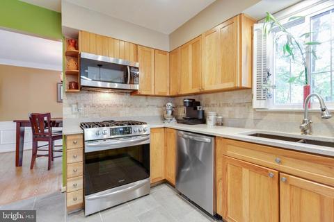 9202 Northedge Dr, Springfield, VA 22153 photo 12