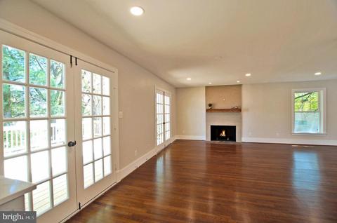 8120 Dunsinane Ct, Mclean, VA 22102 photo 18