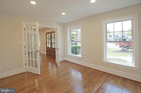 8120 Dunsinane Ct, Mclean, VA 22102 photo 5