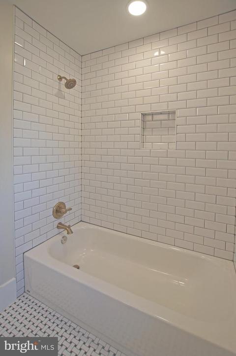 8120 Dunsinane Ct, Mclean, VA 22102 photo 25