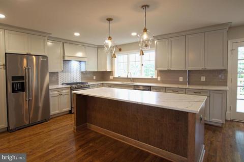 8120 Dunsinane Ct, Mclean, VA 22102 photo 7