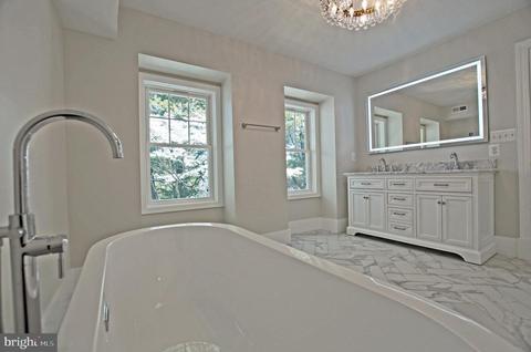 8120 Dunsinane Ct, Mclean, VA 22102 photo 30