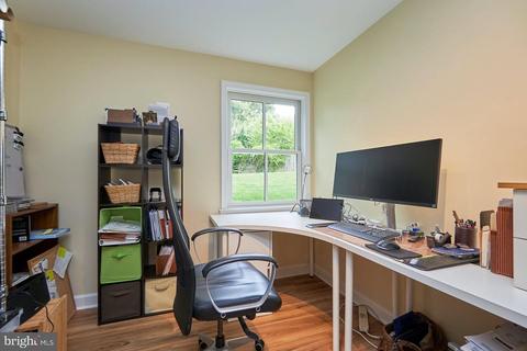 8015 Agin Ct, Mclean, VA 22102 photo 30