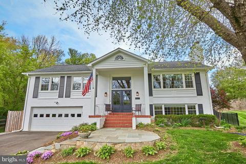 8015 Agin Ct, Mclean, VA 22102 photo 4