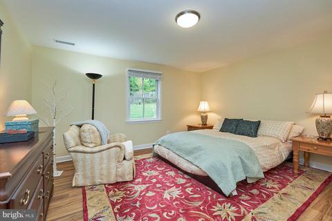 8015 Agin Ct, Mclean, VA 22102 photo 31