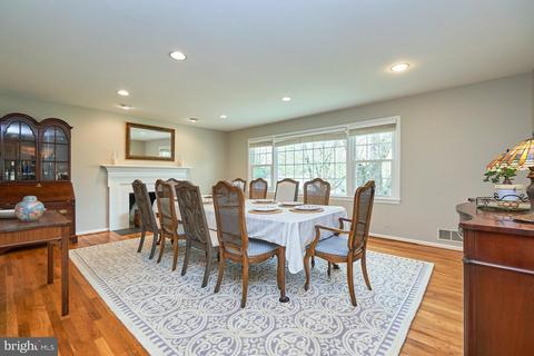 8015 Agin Ct, Mclean, VA 22102 photo 20