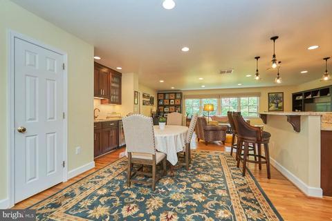 8015 Agin Ct, Mclean, VA 22102 photo 15