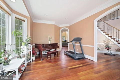 5322 Queensberry Ave, Springfield, VA 22151 photo 8