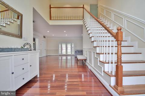7404 Gresham St, Springfield, VA 22151 photo 8