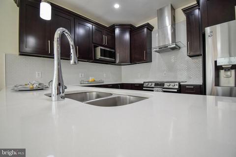 7404 Gresham St, Springfield, VA 22151 photo 15