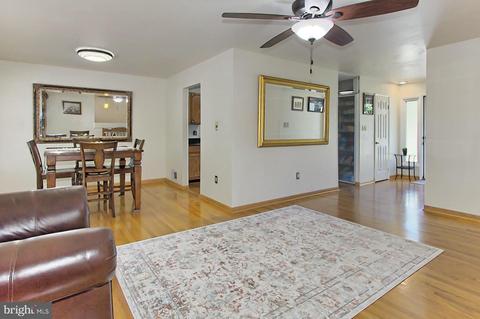 6323 Alberta St, Springfield, VA 22152 photo 10