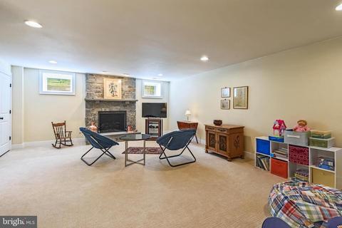 6909 Pine Crest Ave, Mclean, VA 22101 photo 29