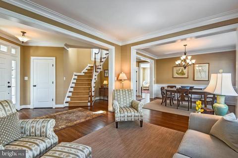6909 Pine Crest Ave, Mclean, VA 22101 photo 6