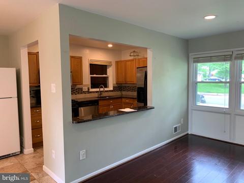 5402 Juliet St, Springfield, VA 22151 photo 9