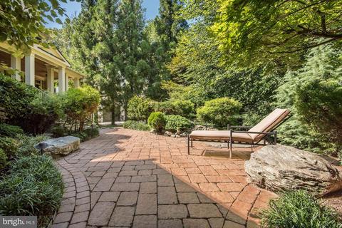2001 Rhode Island Ave, Mclean, VA 22101 photo 4