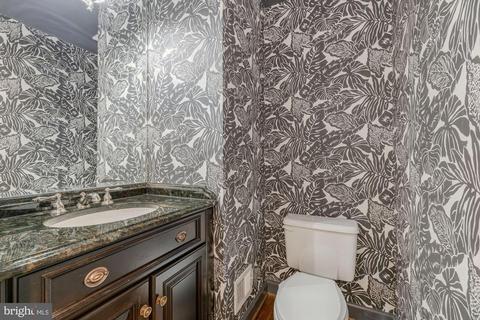 7256 Evans Mill Rd, Mclean, VA 22101 photo 18